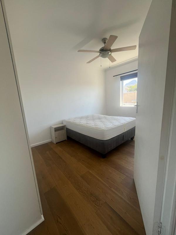 To Let 2 Bedroom Property for Rent in Vredehoek Western Cape